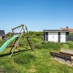 Spar To * Bjerregård