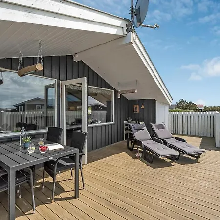 Holiday home Spar To Bjerregard