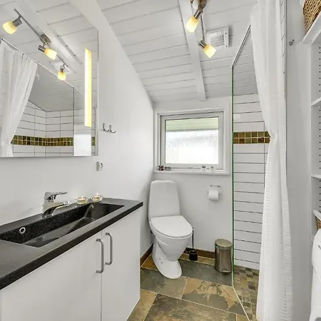 Holiday home Spar To Bjerregard